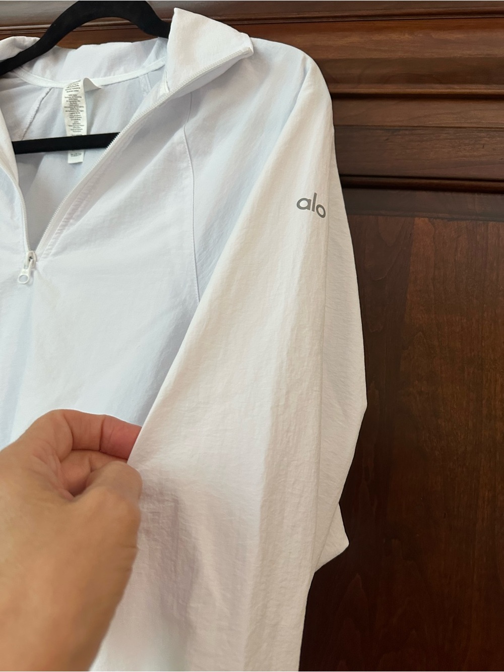 ALO Yoga White Cropped Half-Zip Pullover Windbreaker - Gem